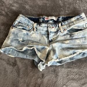 Levi’s shorts size 3 cute with stars